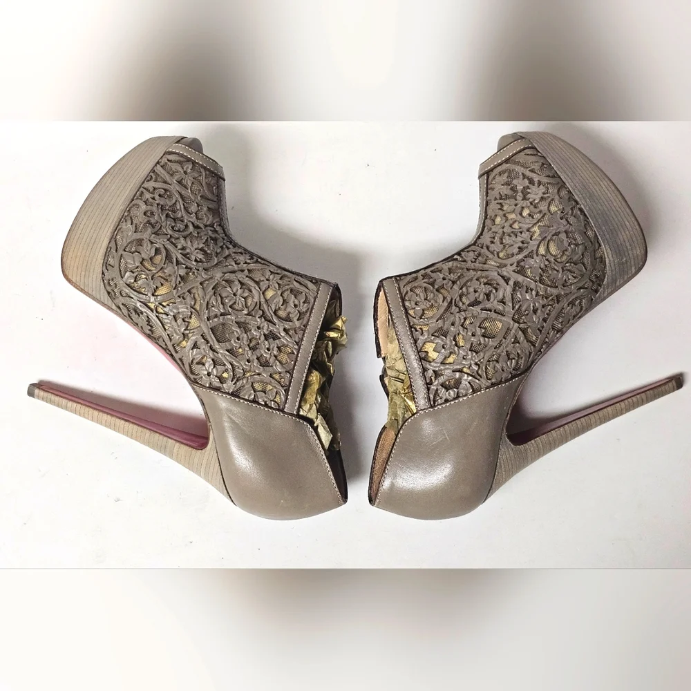 Christian Louboutin Brown Laser-Cut Leather Pampas 150 Peep Toe Ankle Boots Size - Picture 8 of 9